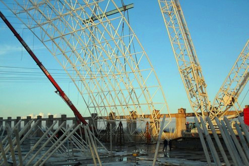 云浮枝江五柳树市场北大门网架工程